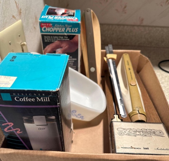 K- Box of Kitchen Items