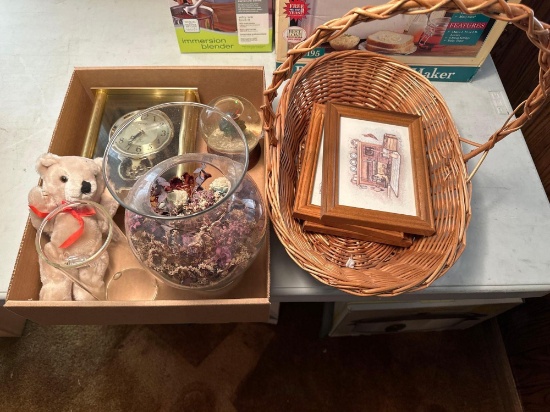 FR- HomeGoods and Basket