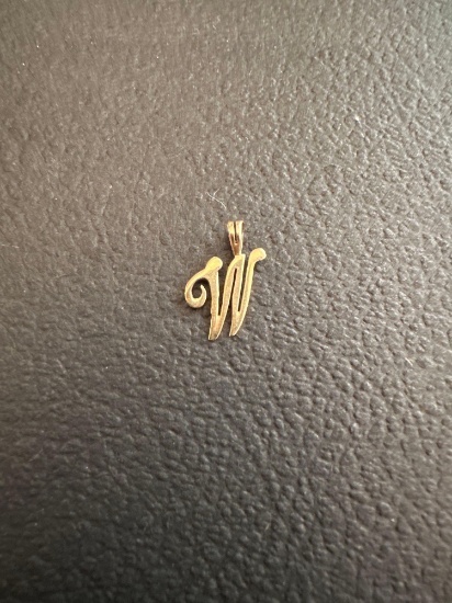 K- 14K Letter "W" charm