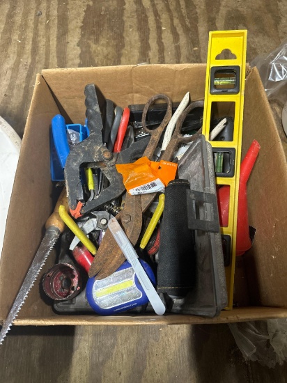 B- Tools and Sink