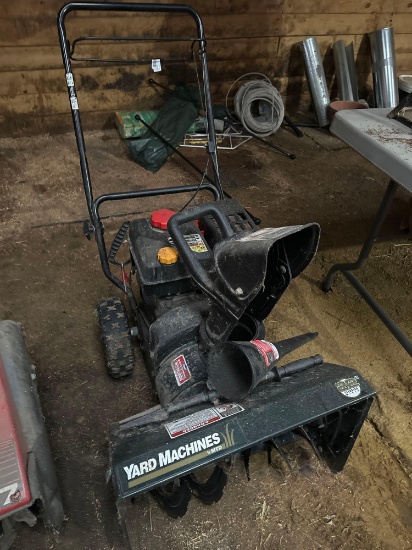 BG- Yard Machine 22" Snow Blower