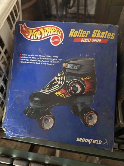 FG- Hot Wheels Roller Skates