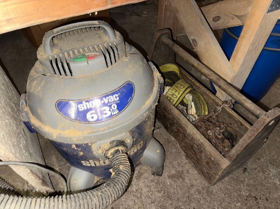 FG- Shop Vac and Tote With Ratchet Strap