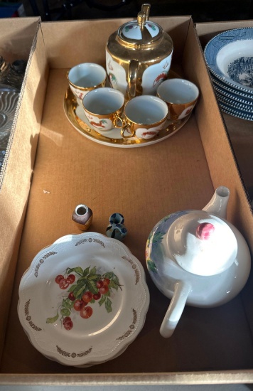 HG- Dixie Co. China Plates and Tea Set