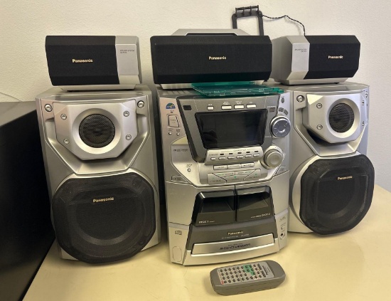 O- Panasonic CD Stereo System