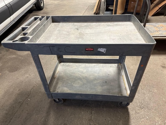Rubbermaid Commercial Cart