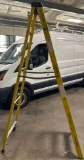 Husky 8' Aluminum / Fiberglass Ladder