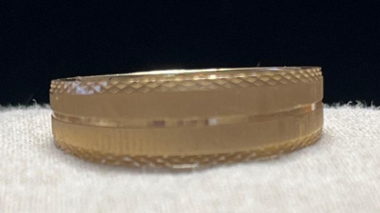 14KT Y/G Tapered Wedding Band