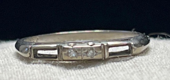 18KT W/G Ring (Partial Semi)