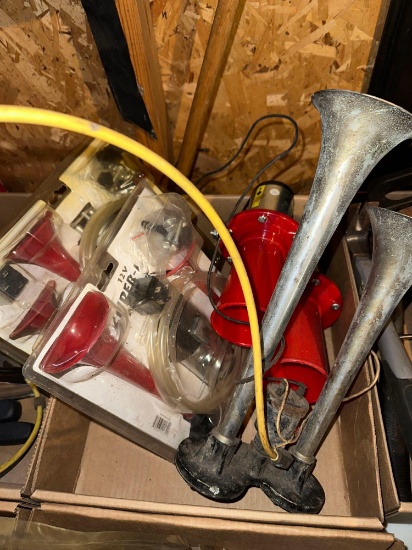 G- Box of Air Horns