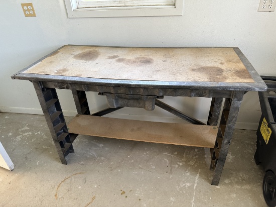 Rubbermaid Workbench