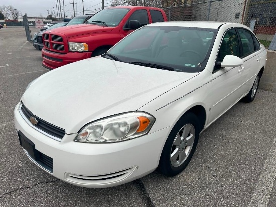 2008 White Chevrolet Impala