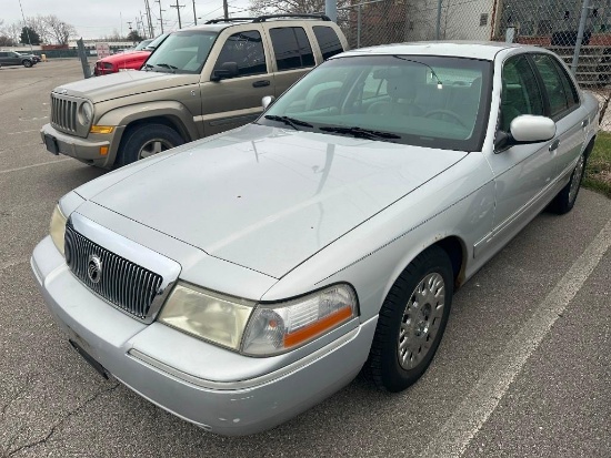 2003 Silver Mercury Grand Marquis