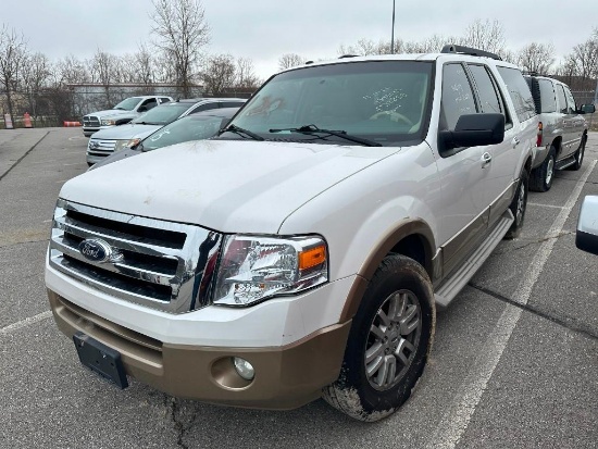 2013 White Ford Expedition EL