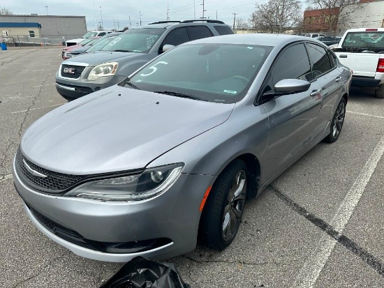 2015 Silver Chrysler 200