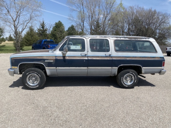 1984 GMC Suburban 4x4, Auto, 3rd Row Seat, Loaded with Options - Solid SUV