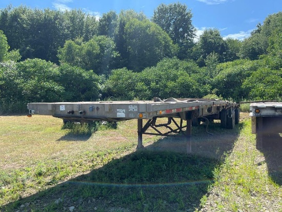 Flat bed semi trailer