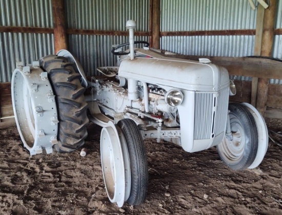 1943 Ford 2N