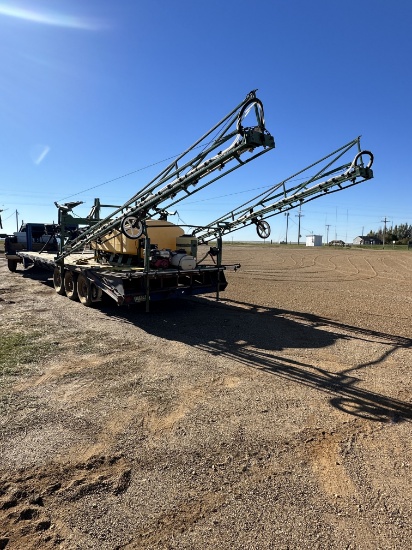 500 Gal Summers Pickup Box Sprayer with 90' Booms