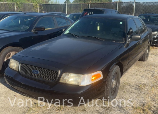 2007 Ford Crown Victoria Passenger Car, VIN # 2FAFP71W67X162007