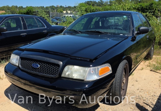2007 Ford Crown Victoria Passenger Car, VIN # 2FAFP71W97X123525