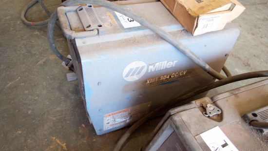 Miller XMT 304 CC/CV DC Inverter ARC Welder