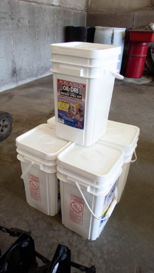 (5) 5 Gallon Bucket Spill Kits