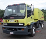 2009 GMC T7500 Truck Sweeper/Vac