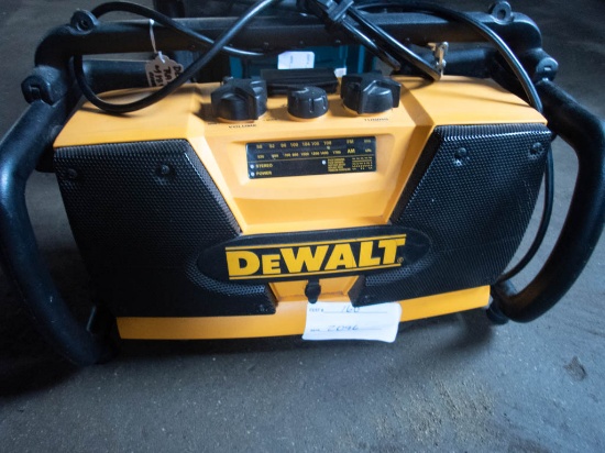 DEWALT Radio