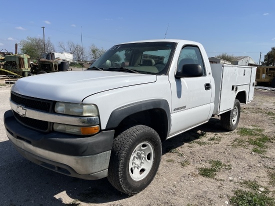 2002 Chevrolet 2500 with Service Bed