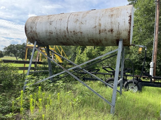 1000gal Fuel Tank on Stand