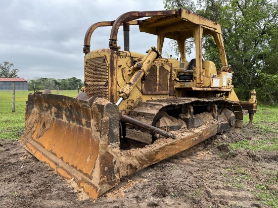 CAT D7 Dozer