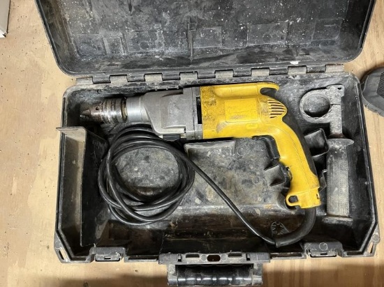 Dewalt 5/8" Hammerdrill in Case