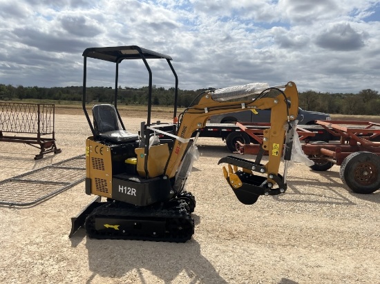 AGT H12R Mini Excavator