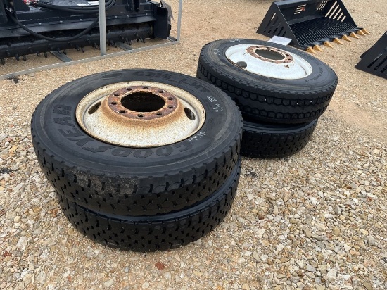 (4) 285/75R24.5 Wheels & Tires