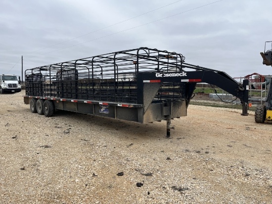 2004 Gooseneck 32' x 6'8" GN Cattle Trailer