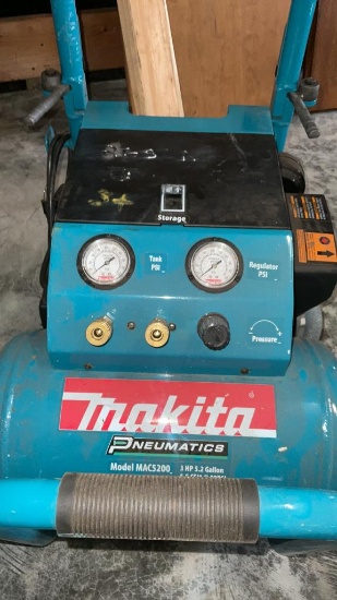 New Makita air compressor