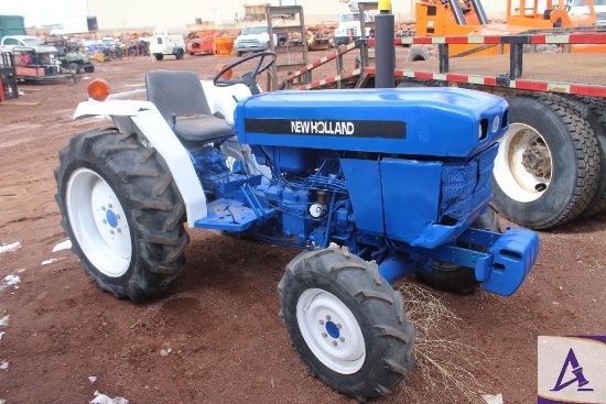 New Holland 1715 4X4 Tractor