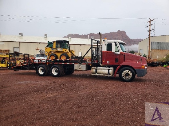 2000 Freightliner FLC112 Flatbed Equipment Transport Truck