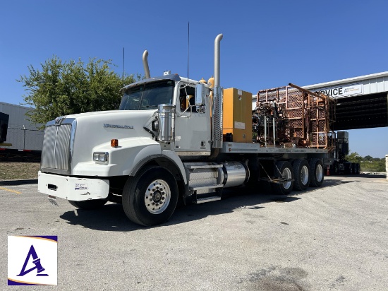 2012 Western Star 4900 Tri-Axle Rig Assist Snubbing Unit - (2) 2012 SHAFFER LXT 5,000# BOP's!