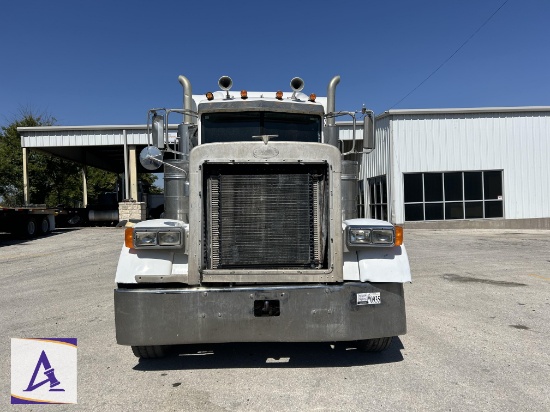 2005 Peterbilt 379 Haul Truck