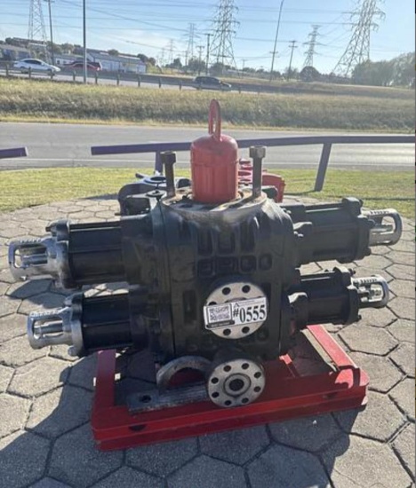 Shaffer 7 1/16'' Double Hydraulic BOP - BOP Stump