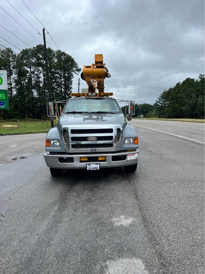2008 FORD F-650 BOOM TRUCK