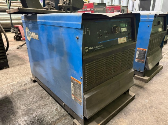 Miller Deltaweld 452 MIG Welder with Wire Feeder Control Unit