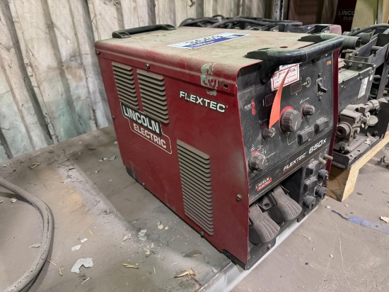 Lincoln Flextec 650X Welder with LF-72 Wire Feeder