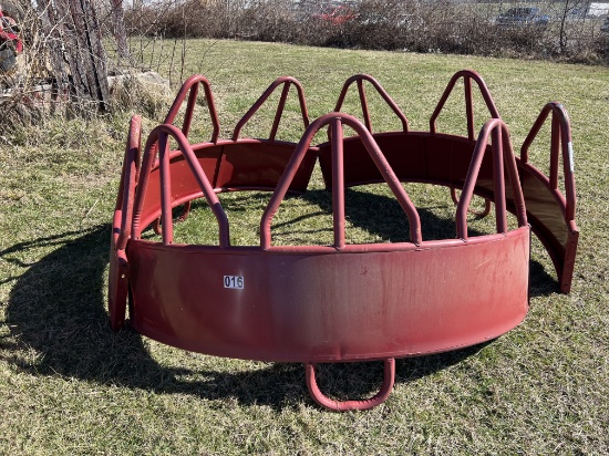 Horse Feeder