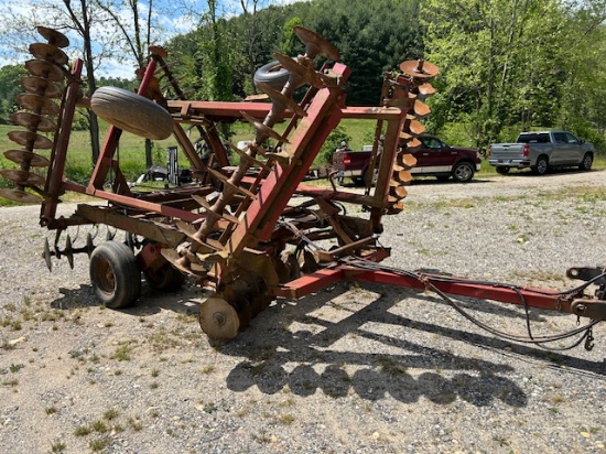 Case-IH 3900 Disc Harrow