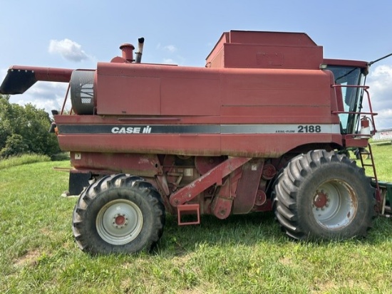 CASE-IH 2188 COMBINE