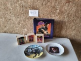 ELVIS COLLECTIBLE LOT
