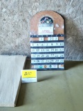 VINTAGE WOOD TILE CALENDAR